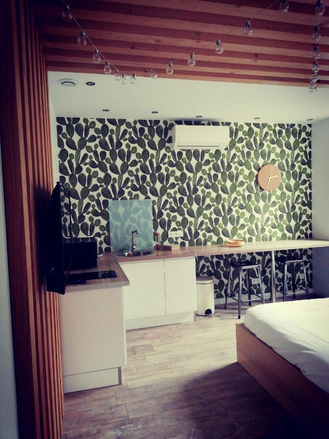 Suite 24 Appart'Hotel-3 Etoiles Le Creusot Bagian luar foto
