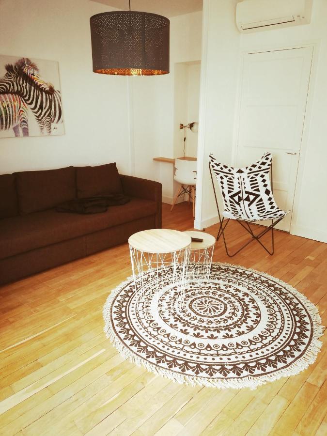 Suite 24 Appart'Hotel-3 Etoiles Le Creusot Bagian luar foto