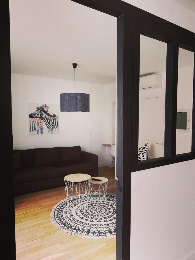 Suite 24 Appart'Hotel-3 Etoiles Le Creusot Bagian luar foto