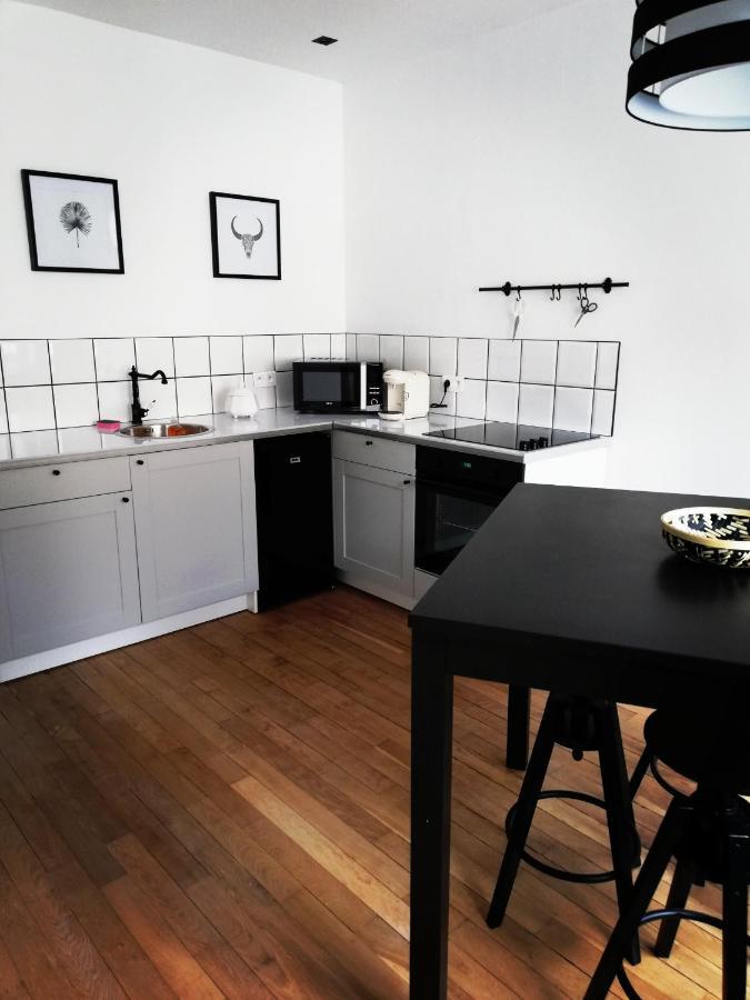 Suite 24 Appart'Hotel-3 Etoiles Le Creusot Bagian luar foto