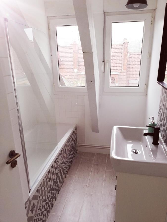 Suite 24 Appart'Hotel-3 Etoiles Le Creusot Bagian luar foto
